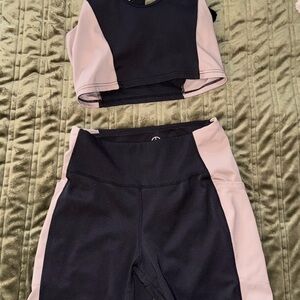 Stylish Black and Pink Women's Activewear Set